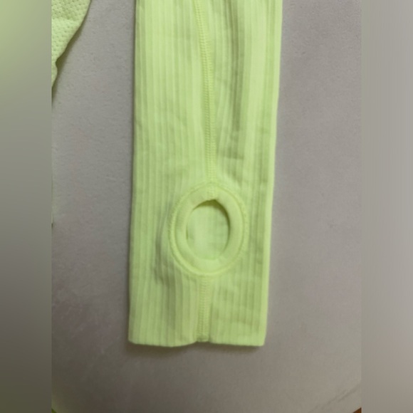 NWT Lululemon Long Sleeve Swiftly Tech Crew Neck Top Fluro Citrus Size 4 Flawed - Picture 8 of 12